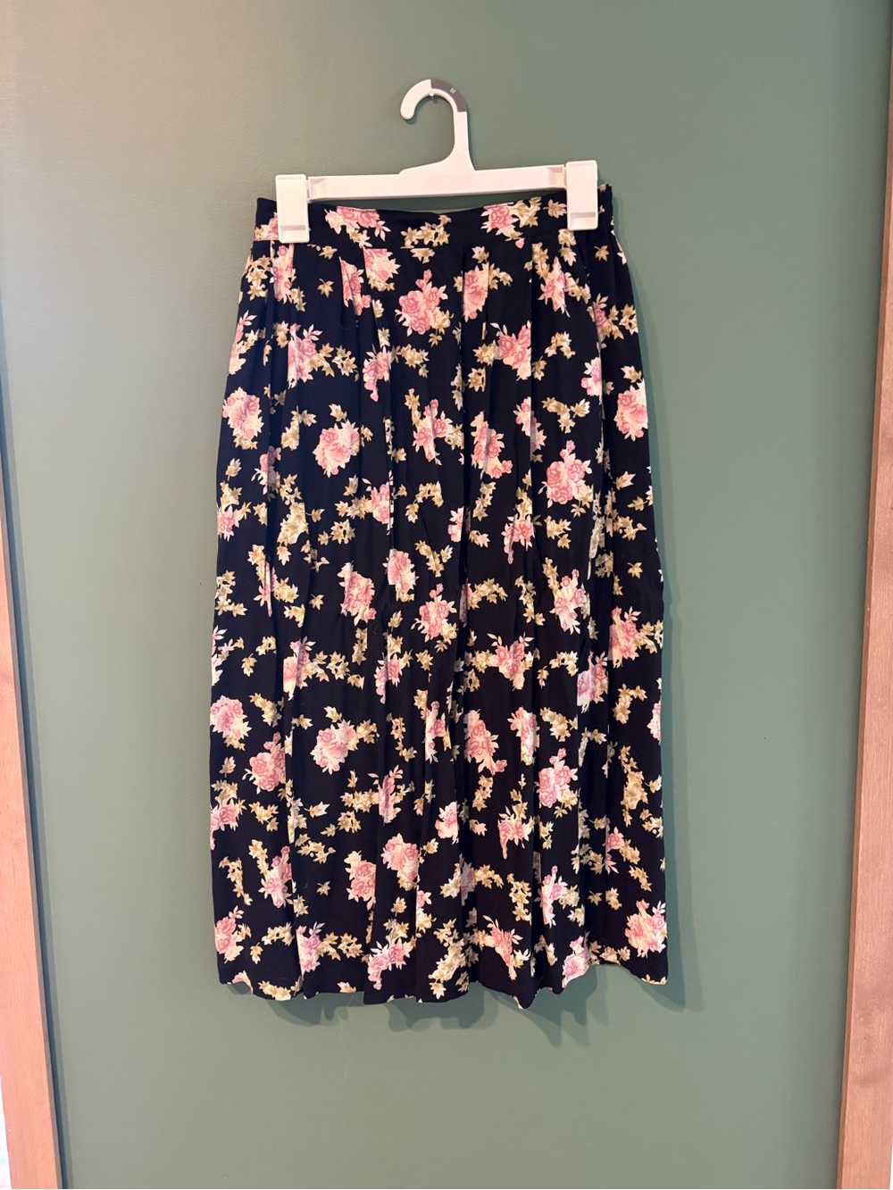 Vintage floral skirt